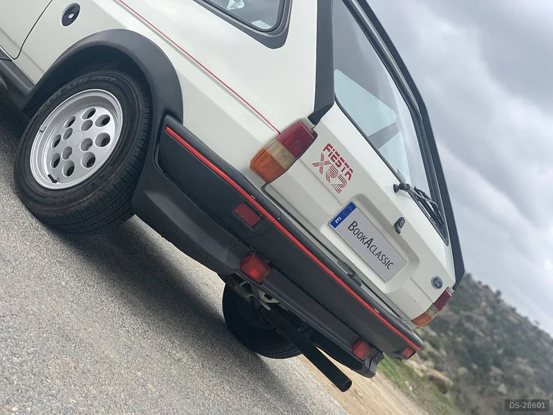 1986 Ford Fiesta Xr2 1.6 Mk2 in Miraflores de la Sierra 5