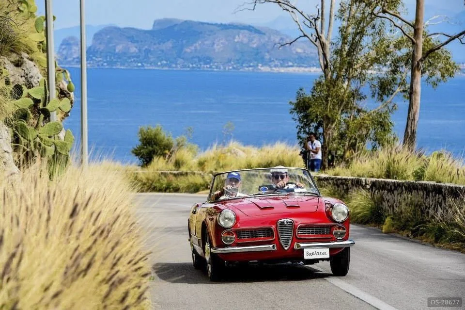 1960 Alfa Romeo Spider 2000 Touring
