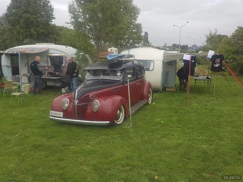 1939 Ford Deluxe in Timaru 2