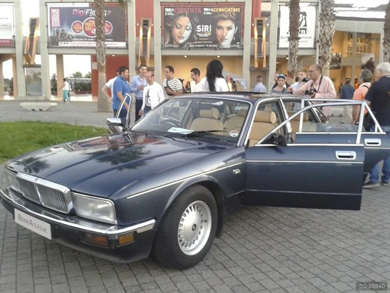 1990 Jaguar Daimler in Manfredonia 2