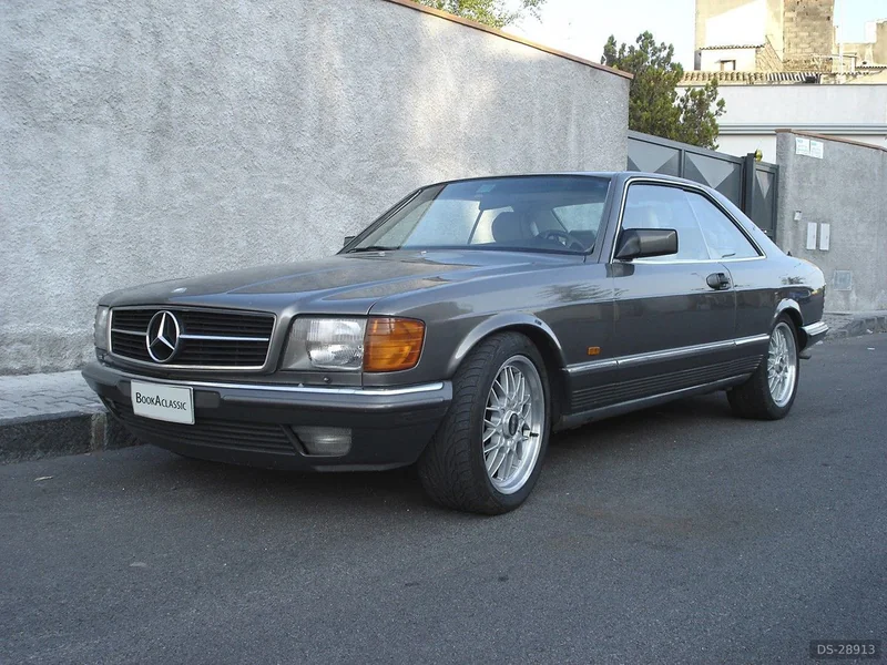 1983 Mercedes-Benz 500 Sec in Catania 1