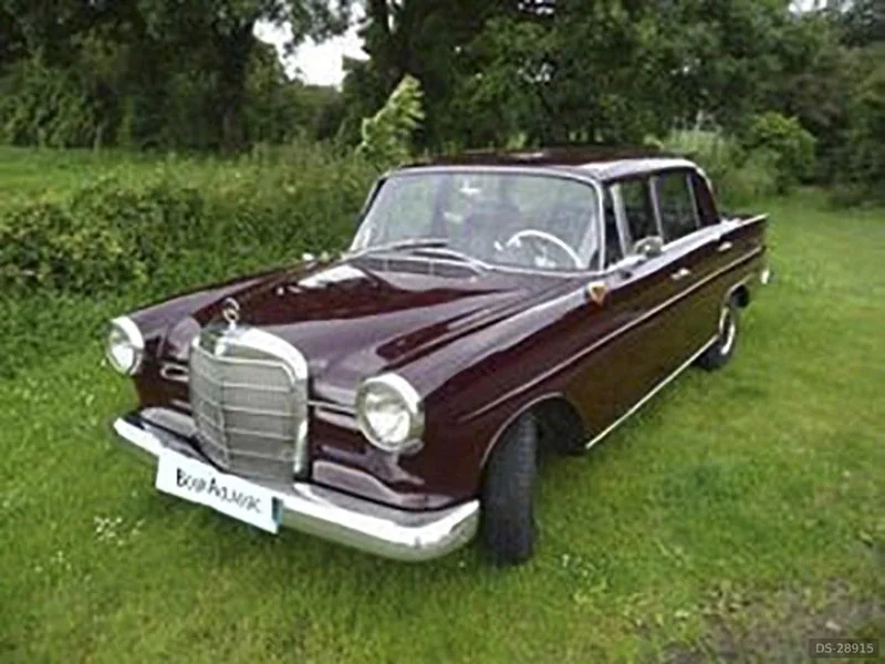 1962 Mercedes-Benz 190 C in Catania 1