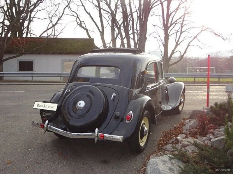 1956 Citroen 11 BL in Elgg 2
