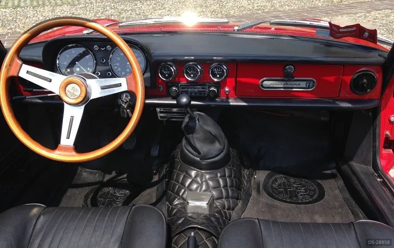 1973 Alfa Romeo Spider Coda Tronca 1300 Junior in Savona 2