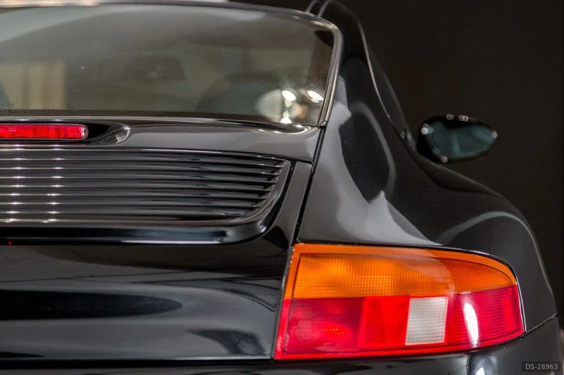1998 Porsche 996 Carrera 2 in Lisboa 9