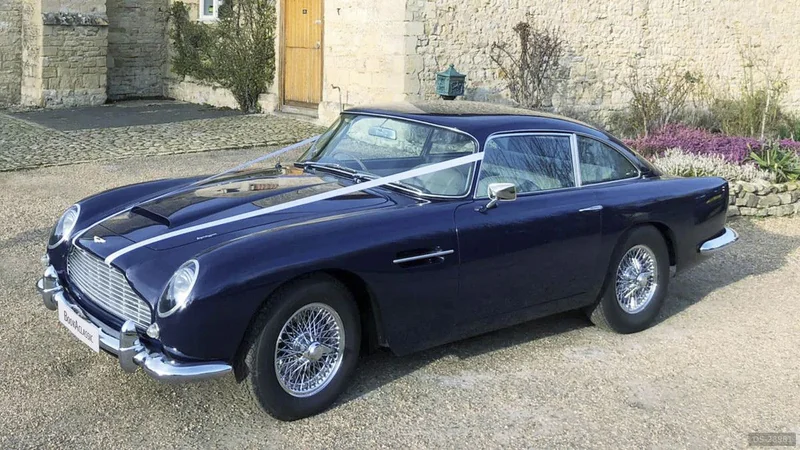 1964 Aston Martin DB5 in Surbiton 5