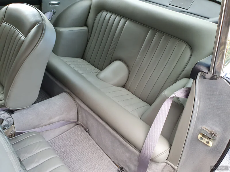 1964 Aston Martin DB5 in Surbiton 4