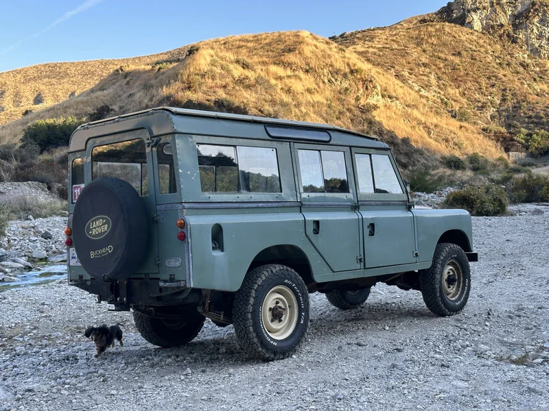 1966 Land Rover Series IIA 109 109” Station Wagon (4-door) 2