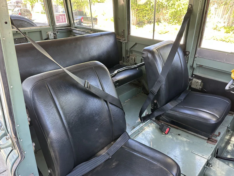 1966 Land Rover Series IIA 109 109” Station Wagon (4-door) 7