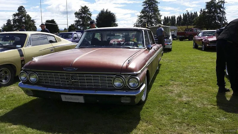 1962 Ford Galaxie 500 in Invercargill 2