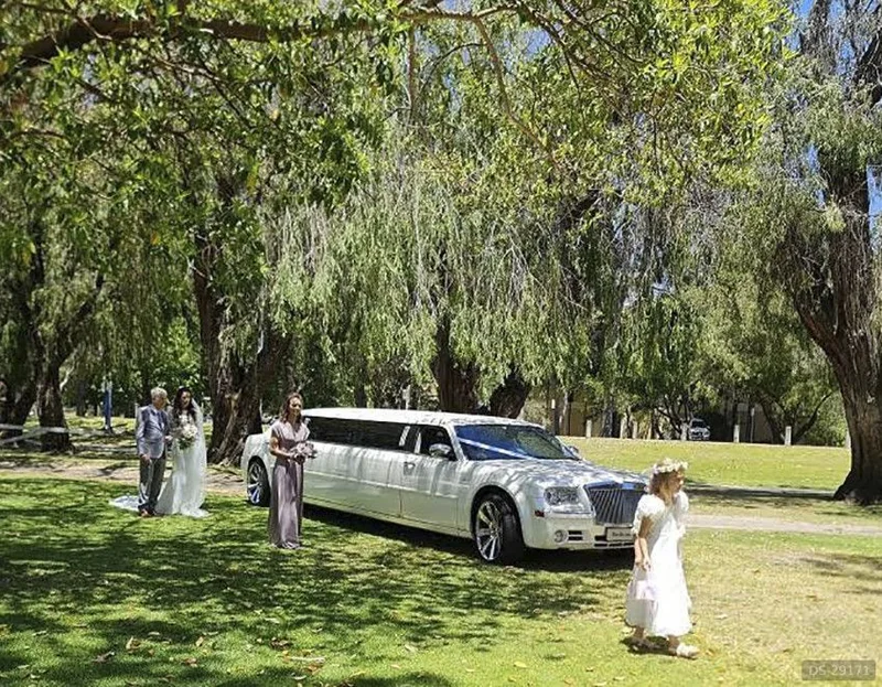 2005 Chrysler 300C Stretch Limousine