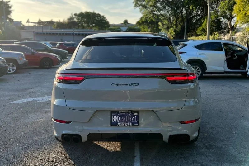 2023 Porsche Cayenne GTS Coupe 4