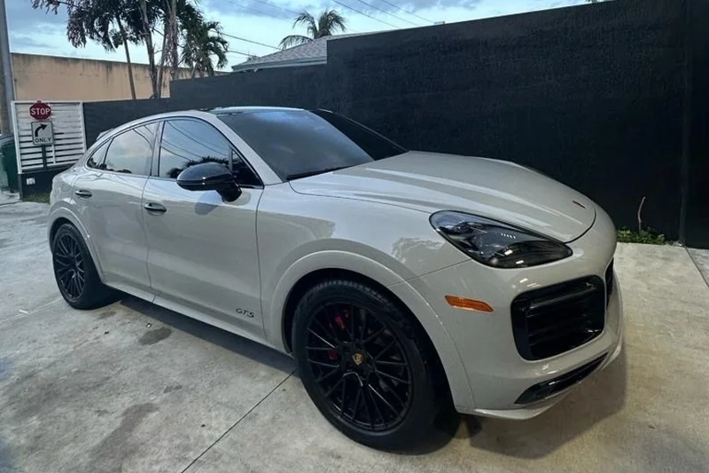 2023 Porsche Cayenne GTS Coupe 5