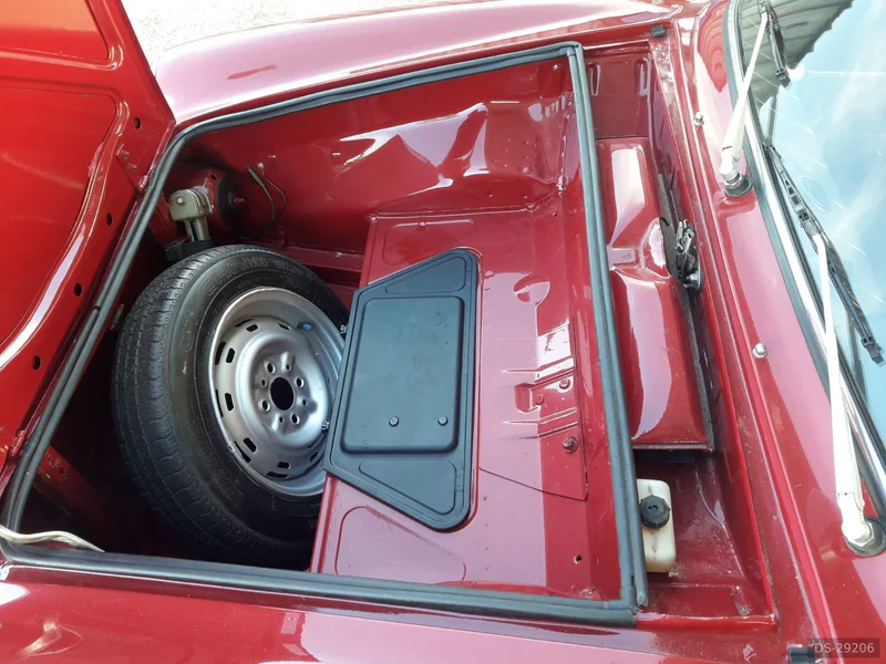 1970 Fiat 850 Coupe Sport in Procida 6