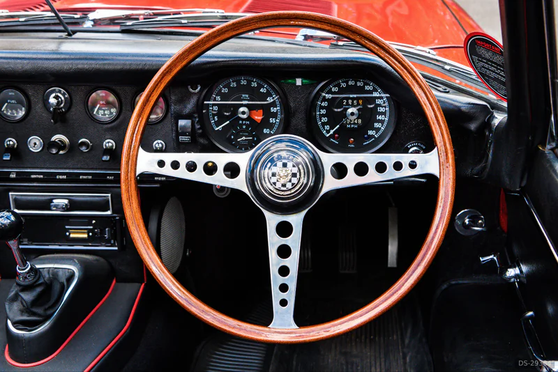 1968 Jaguar E-Type in Upminster 8