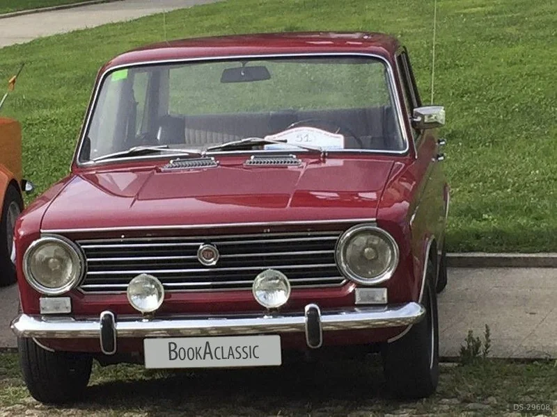 1972 Seat 124 in Olesa De Montserrat 3