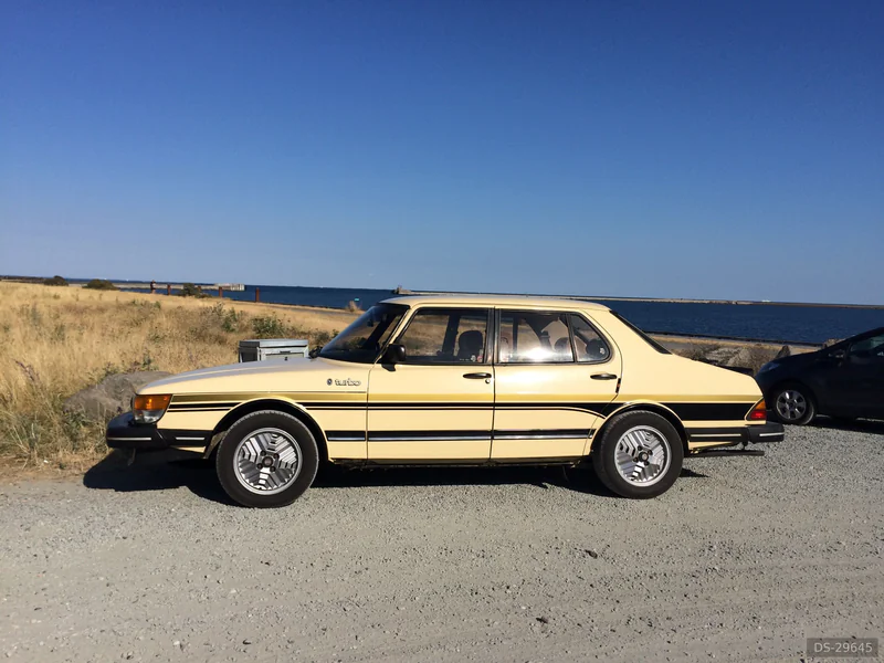 1984 Saab 900 Turbo in Slough 6