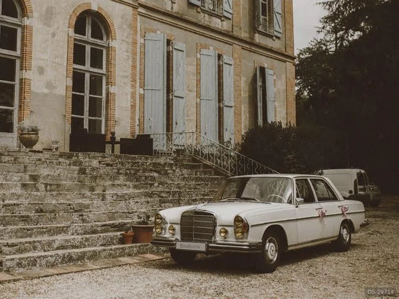 1968 Mercedes-Benz W108 280se in Toulouse 4