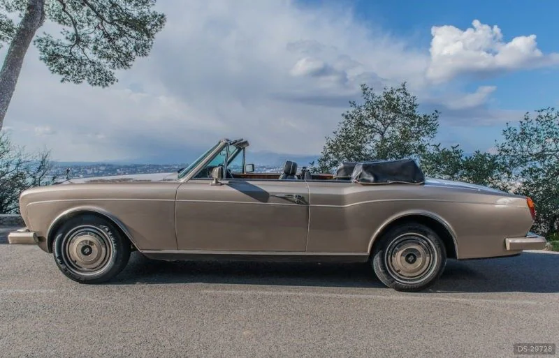 1989 Rolls-Royce Corniche Convertible in Nice 3
