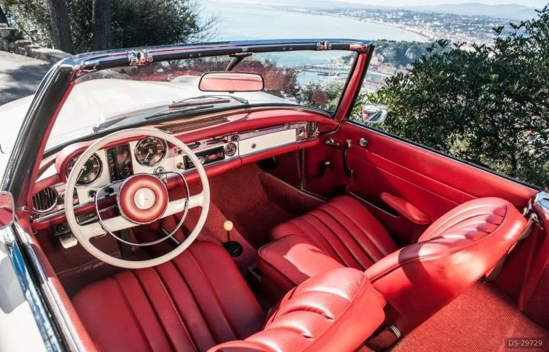 1966 Mercedes-Benz 250SL in Nice 4