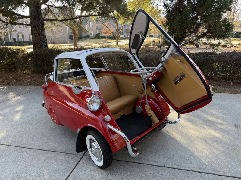 1957 BMW Isetta 300 2
