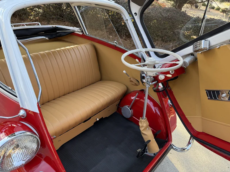 1957 BMW Isetta 300 3