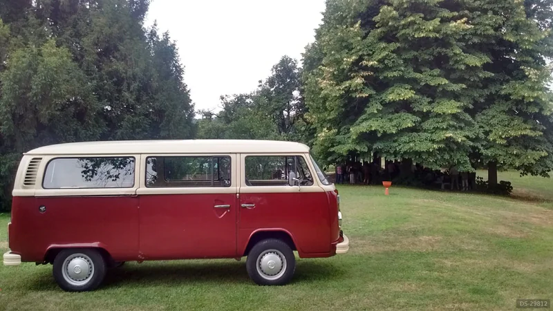 1976 Volkswagen T2 Bay Window 9 Posti in Borgomanero 2