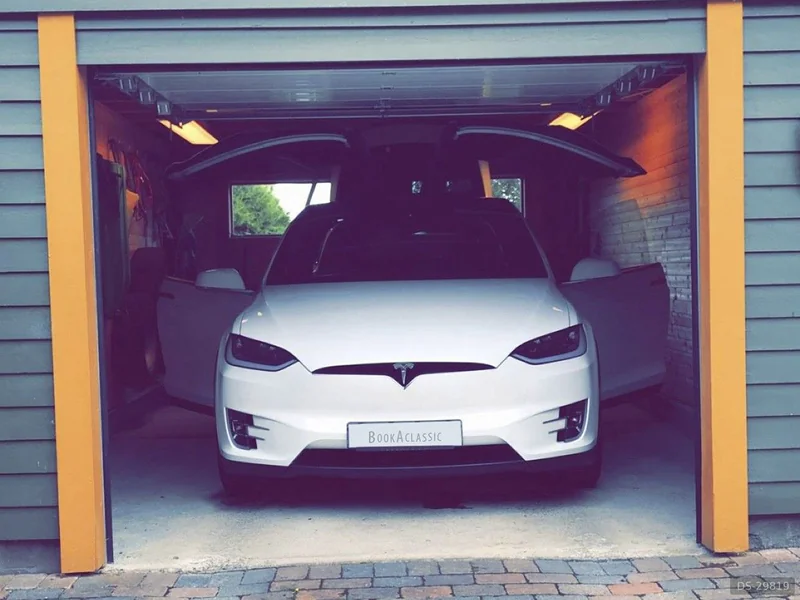 2017 Tesla Model X in Sandnes 8