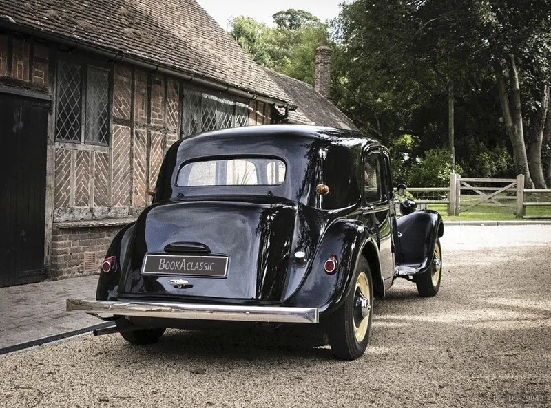 1954 Citroen Traction Avant Normale 11b in Saint Nicholas-at-Wade 6