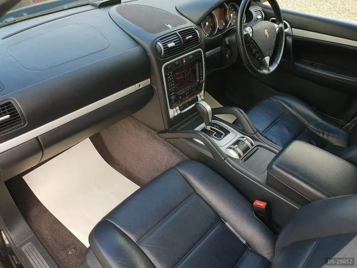 2005 Porsche Cayenne