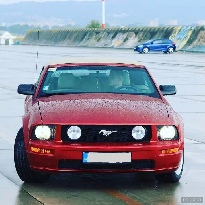 2007 Ford Mustang GT Cabrio in Komárno 4