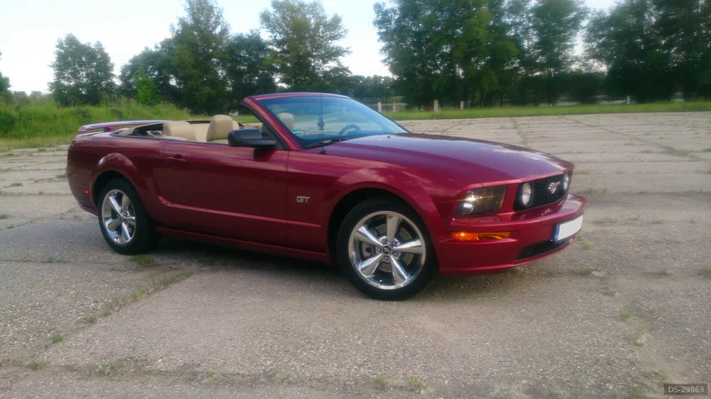 2007 Ford Mustang GT Cabrio in Komárno 5