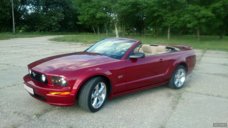 2007 Ford Mustang GT Cabrio in Komárno 6