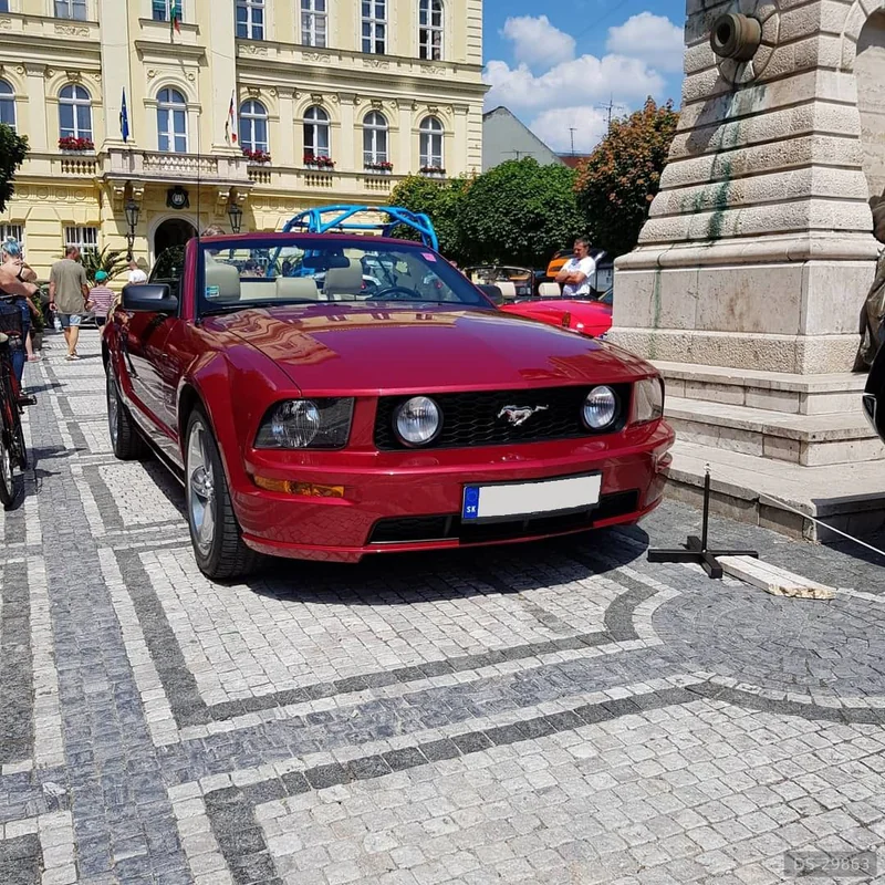 2007 Ford Mustang GT Cabrio in Komárno 9