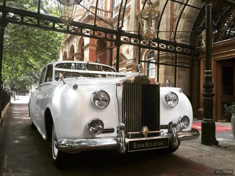 1961 Rolls-Royce Silver Cloud II in London 2