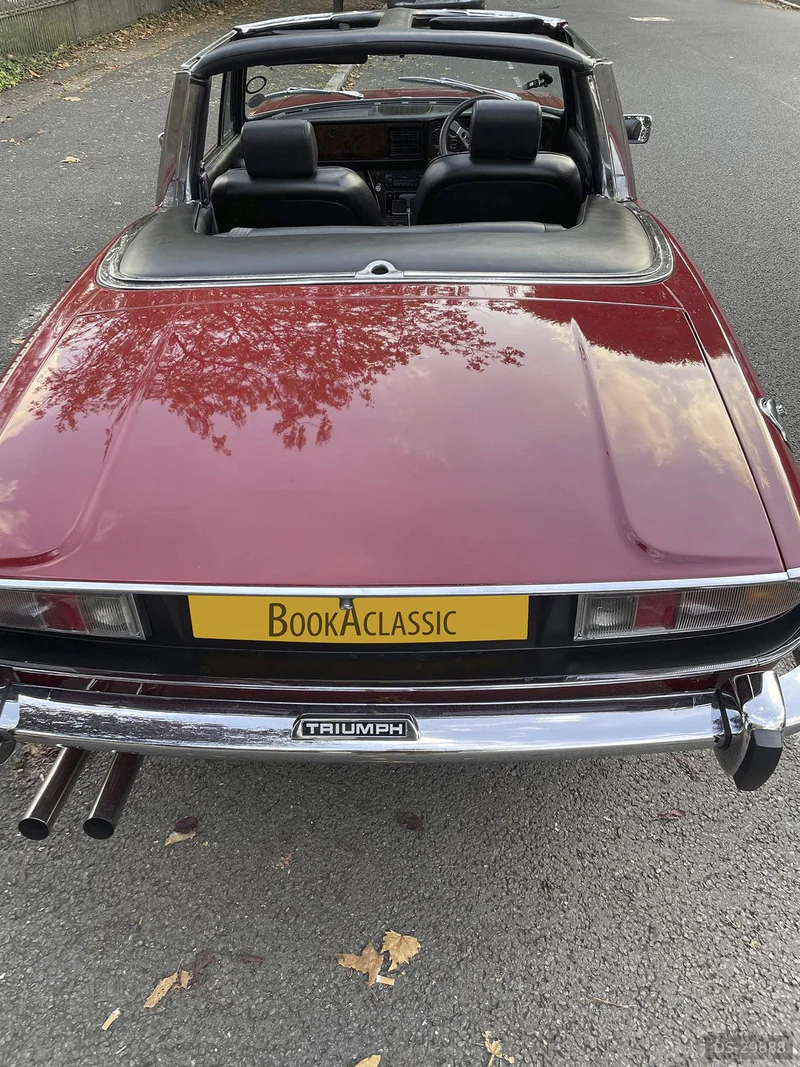 1974 Triumph Stag in London 5