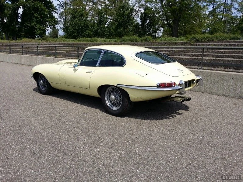 1967 Jaguar E-Type S1 4.2L in Wintzenheim 3