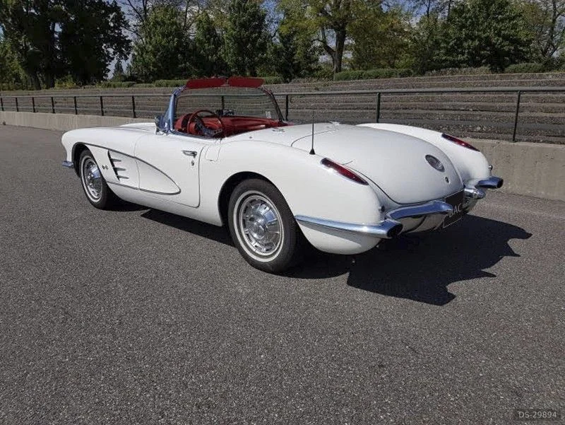 1960 Chevrolet Corvette C1 in Wintzenheim 3