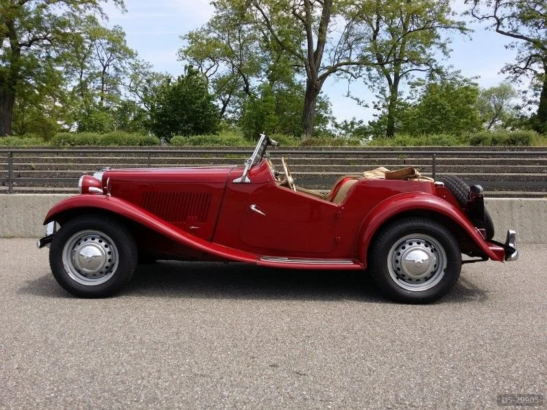 1951 MG TD in Wintzenheim 2
