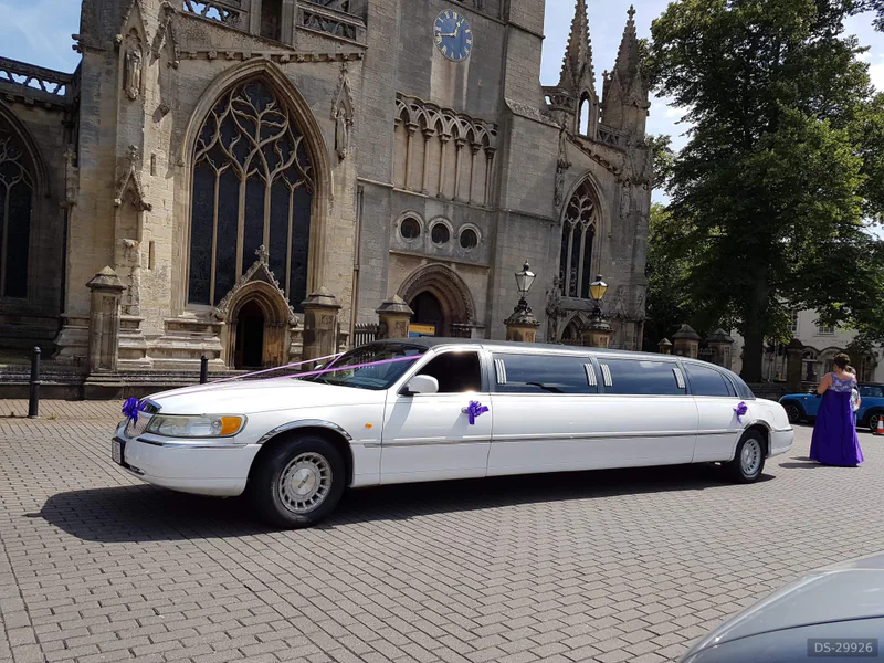 2013 Lincoln Town Car Limo in Birmingham