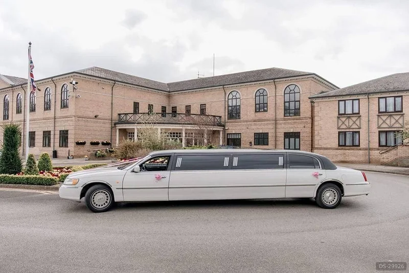 2013 Lincoln Town Car Limo in Birmingham 7