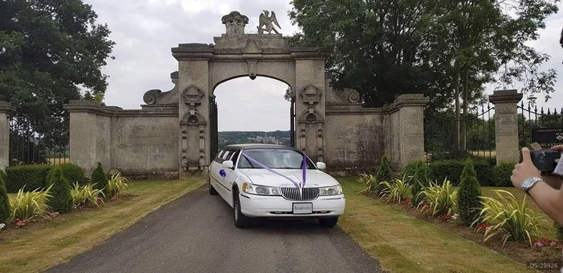 2013 Lincoln Town Car Limo in Birmingham 3