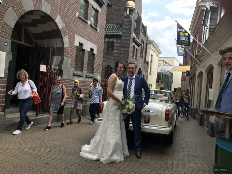 1988 Rolls-Royce Corniche II in Zuidlaren 4