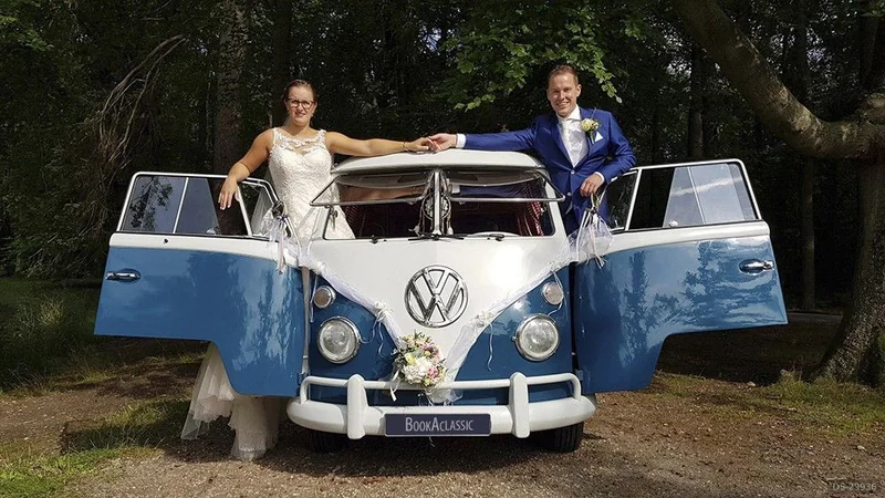1967 Volkswagen T1 Spijlbus in Oosterstreek 3