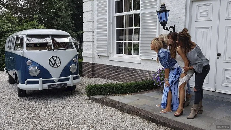 1967 Volkswagen T1 Spijlbus in Oosterstreek 4