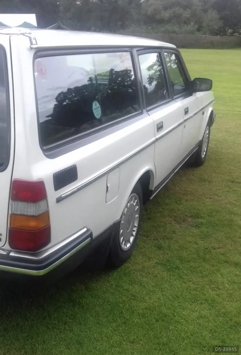 1992 Volvo 240 Gle in Liverpool 6
