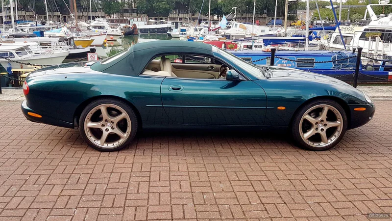 1996 Jaguar Xk8 in Upminster 4