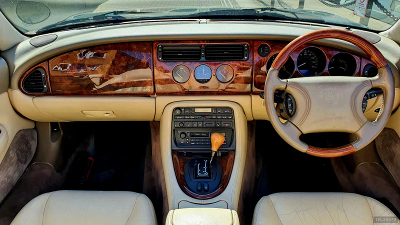 1996 Jaguar Xk8 in Upminster 7