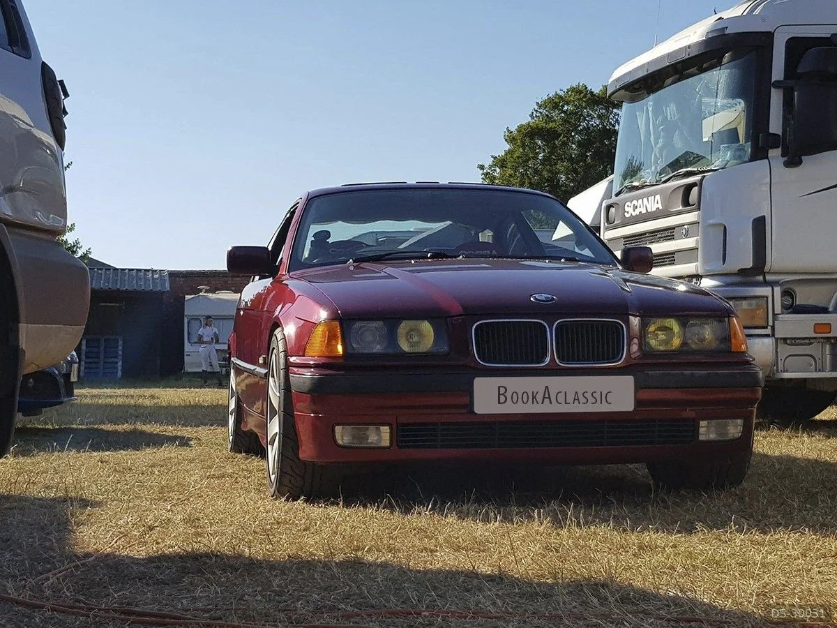 1996 BMW 323i