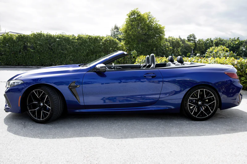 2022 BMW M8